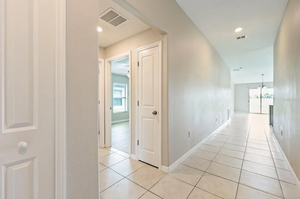9728 CHANNING HILL DRIVE Ruskin, FL 33573