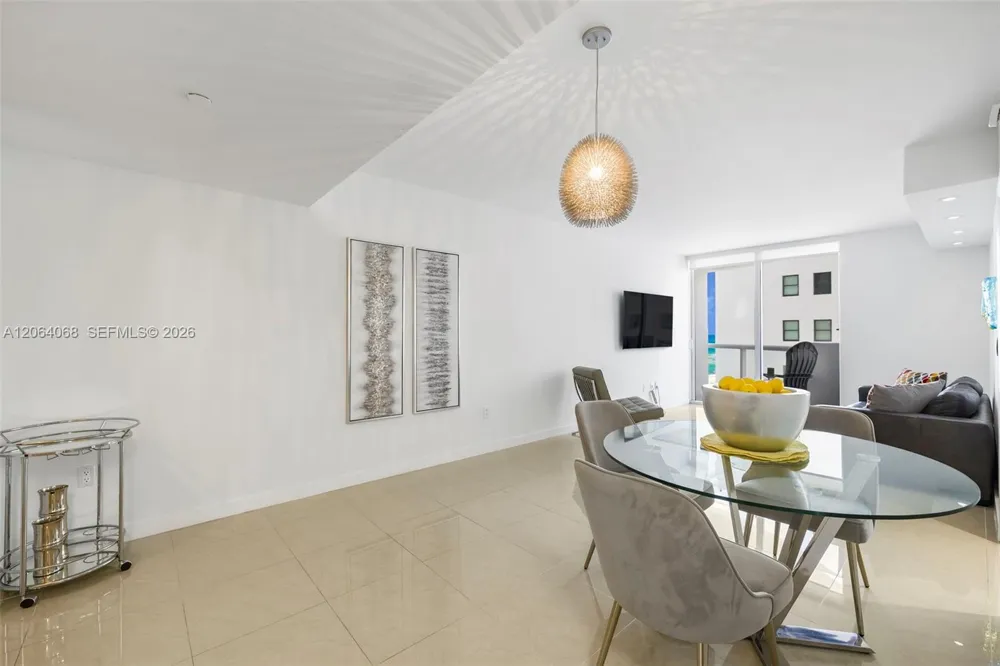 6365 Collins Ave #805 Miami Beach, FL 33141