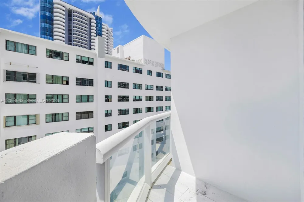 6365 Collins Ave #805 Miami Beach, FL 33141