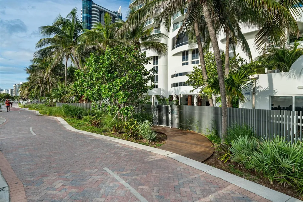 6365 Collins Ave #805 Miami Beach, FL 33141