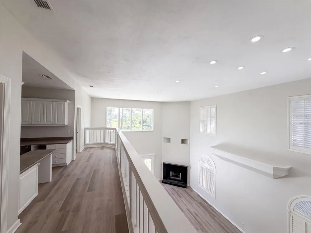 24 BAY POINTE DRIVE Ormond Beach, FL 32174