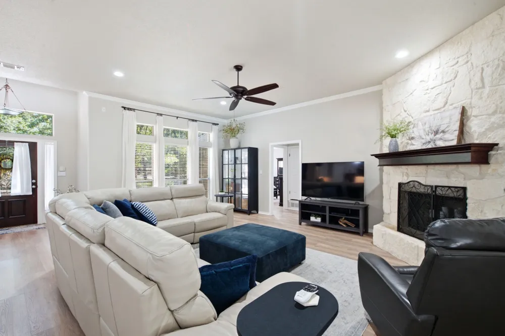834 Cougar Road Lipan, TX 76462