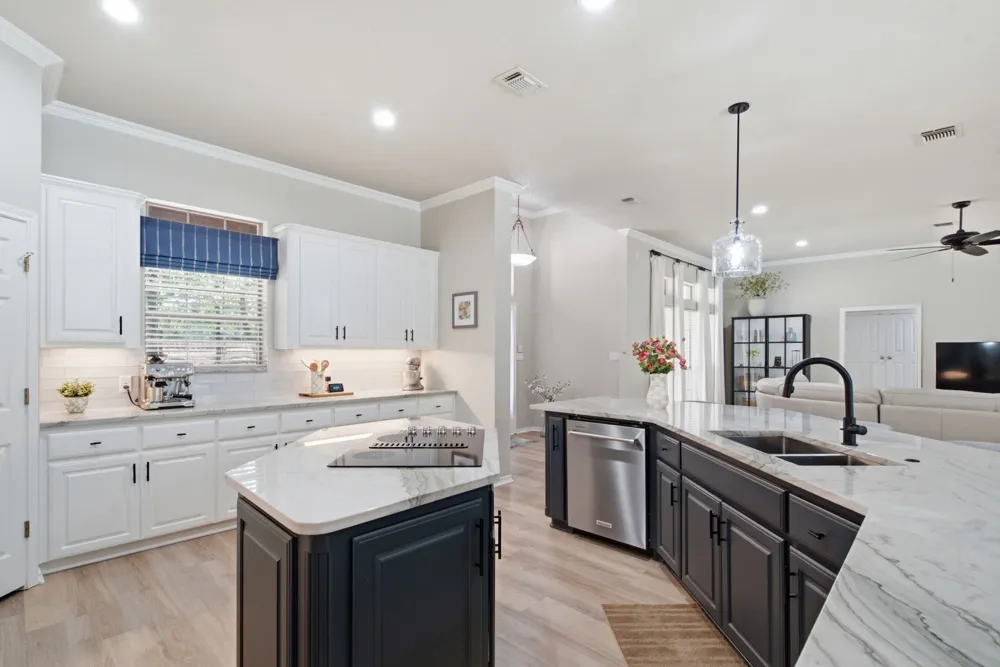 834 Cougar Road Lipan, TX 76462