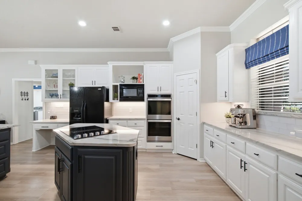 834 Cougar Road Lipan, TX 76462