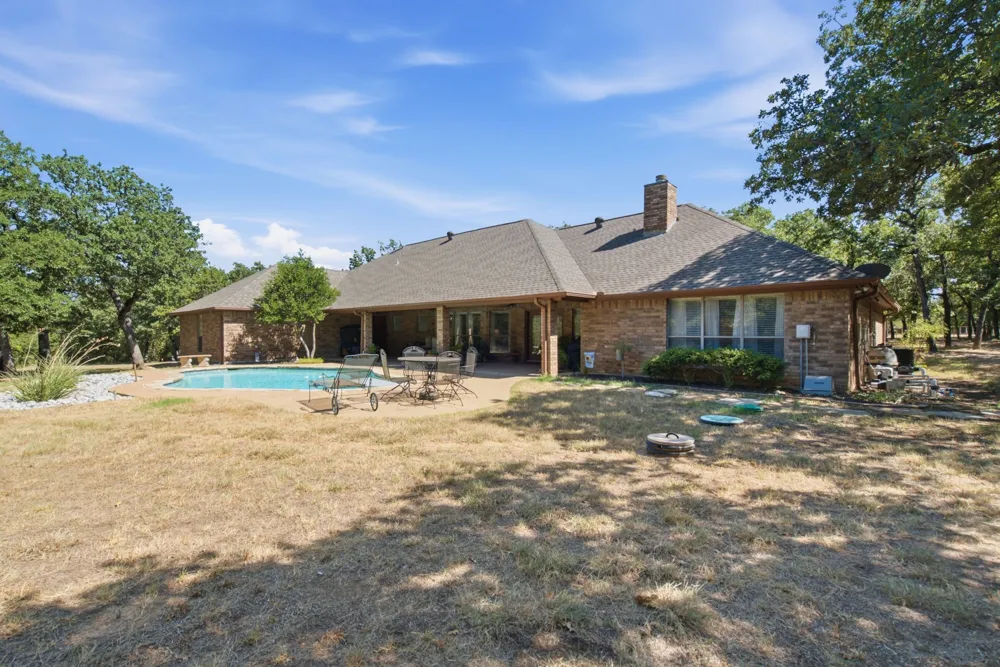 834 Cougar Road Lipan, TX 76462