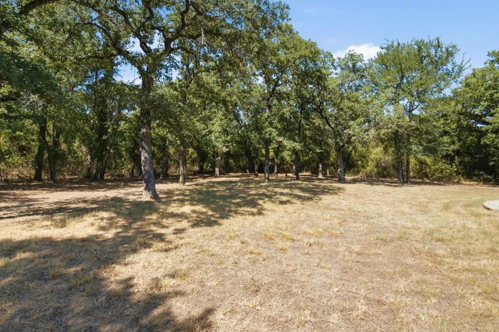 834 Cougar Road Lipan, TX 76462