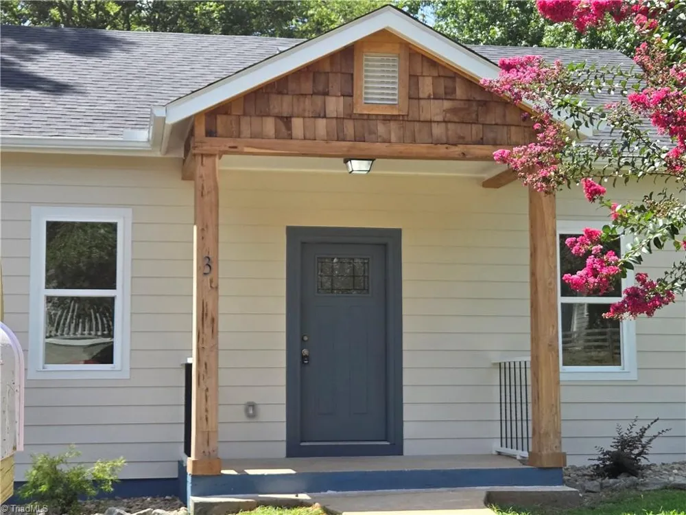 3 HAMES STREET Lexington, NC 27295