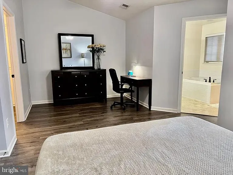 8272 JAKE PLACE Alexandria, VA 22309