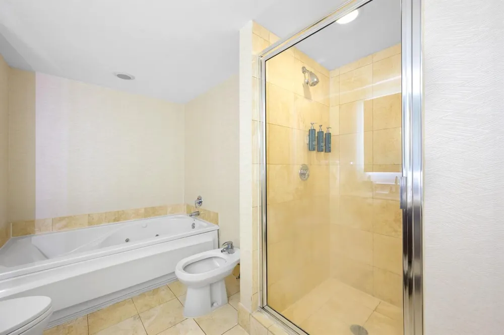 17375 Collins Avenue #2406 Sunny Isles Beach, FL 33160