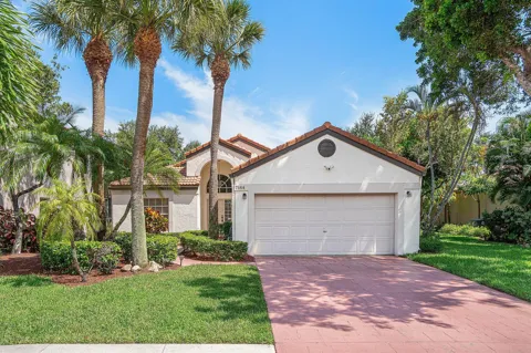 7164 VIA PALOMAR