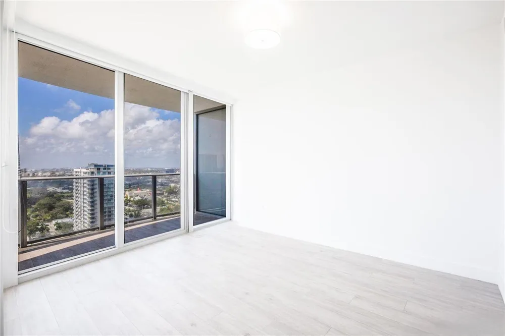 488 NE 18TH STREET #2200 Miami, FL 33132