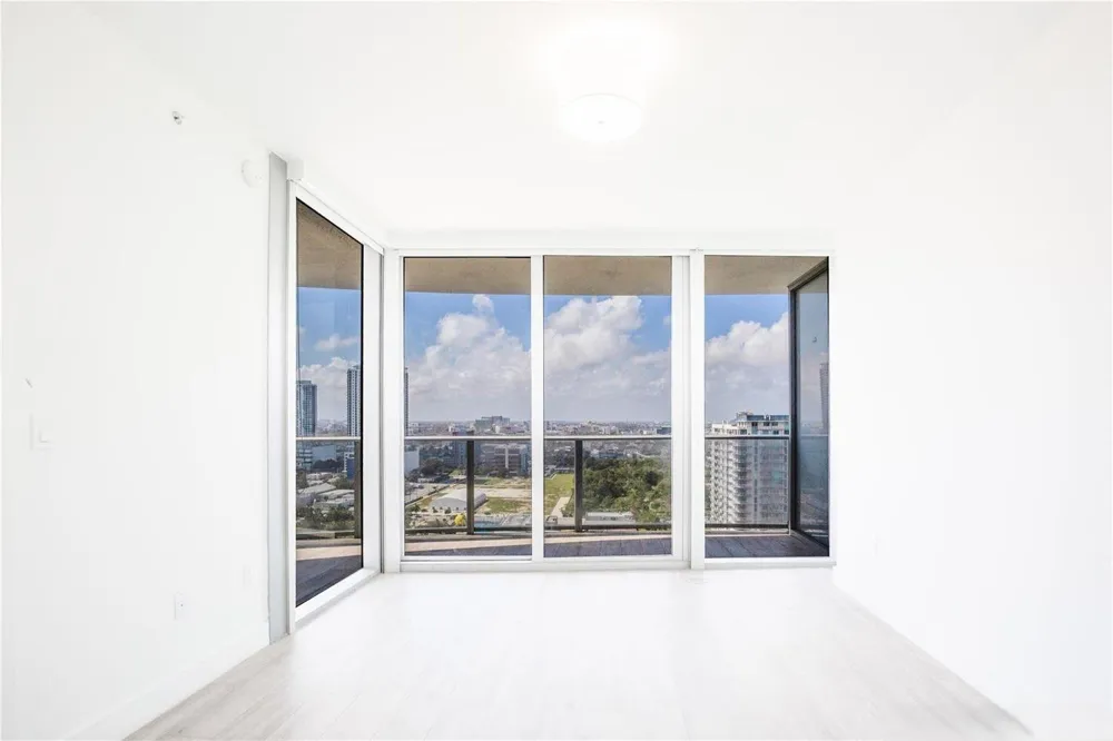 488 NE 18TH STREET #2200 Miami, FL 33132