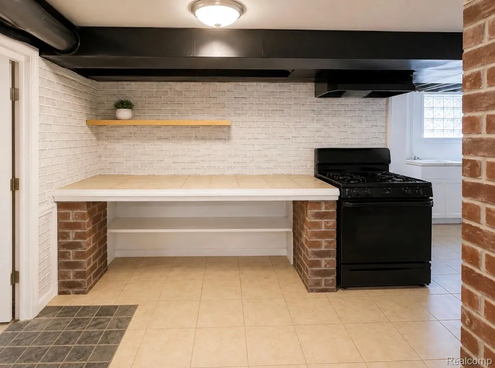 60 Stoner Street River Rouge City, MI 48218