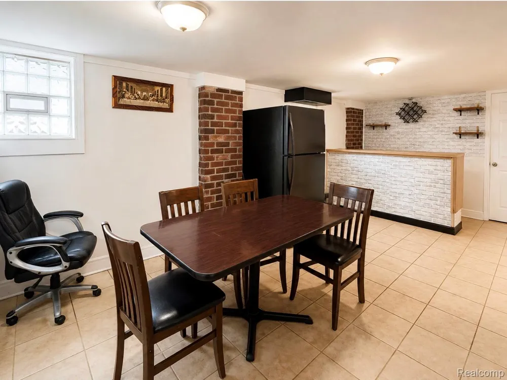 60 Stoner Street River Rouge City, MI 48218