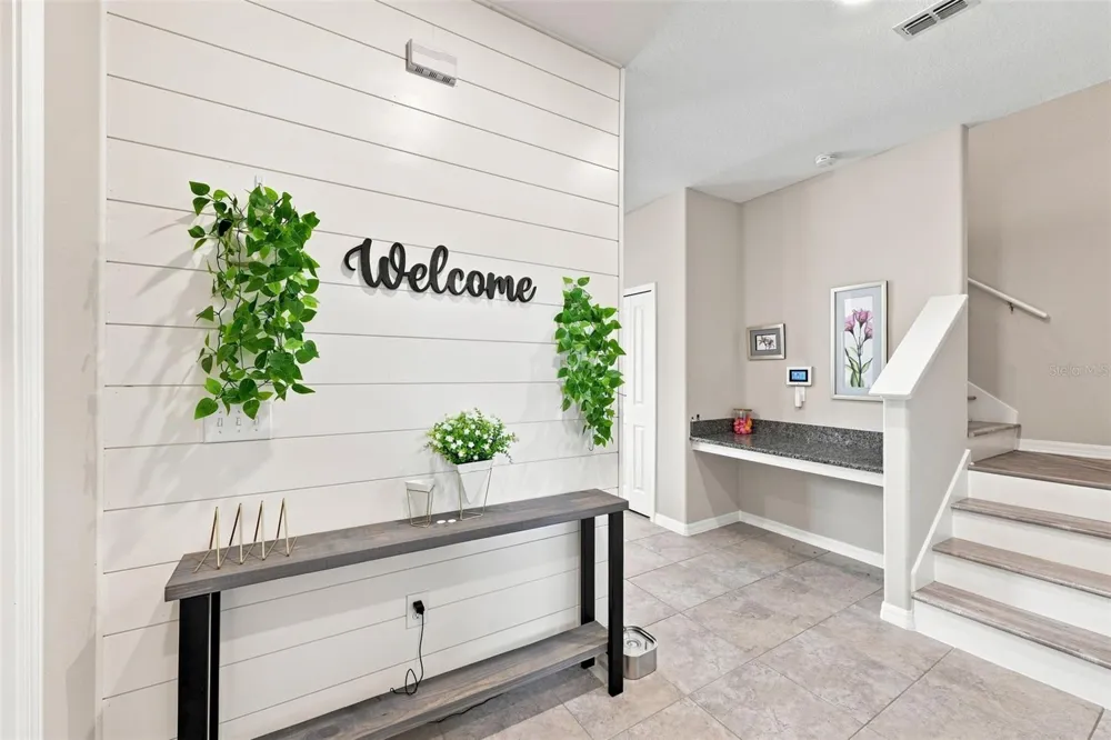 15548 FLORENCE HOLLOW PLACE Sun City Center, FL 33573