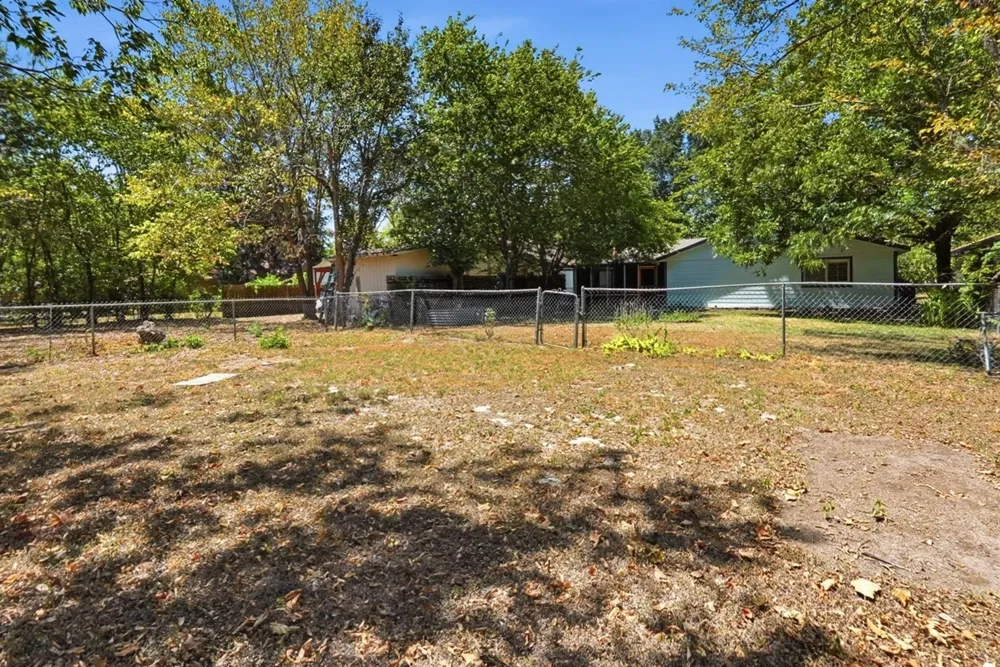2601 W 5th Corsicana, TX 75110