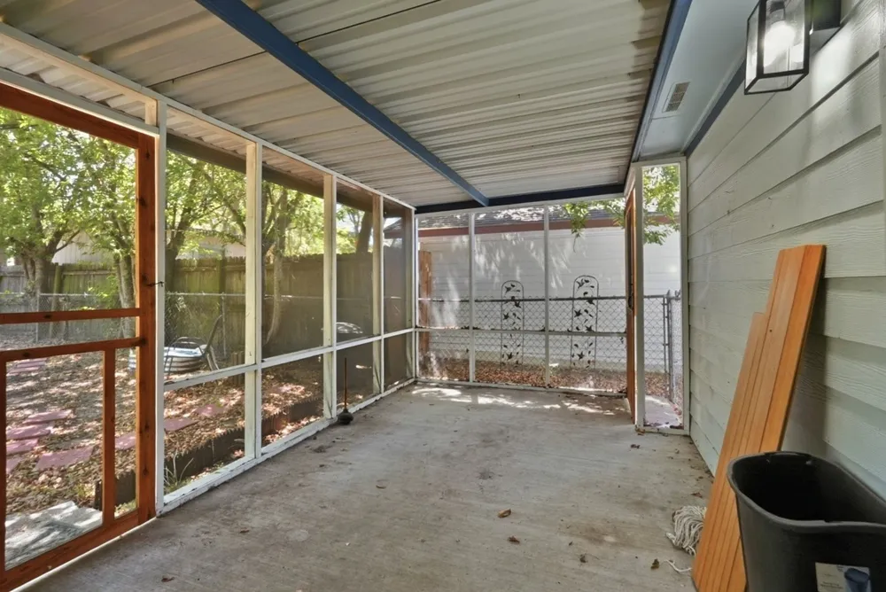2601 W 5th Corsicana, TX 75110