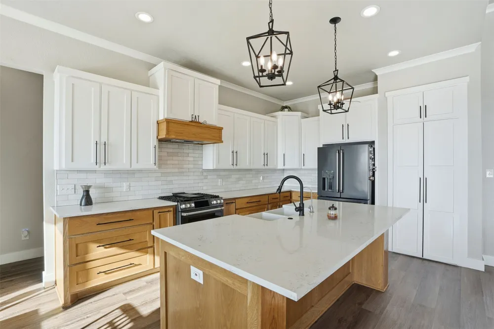 8410 County Road 301 Grandview, TX 76050