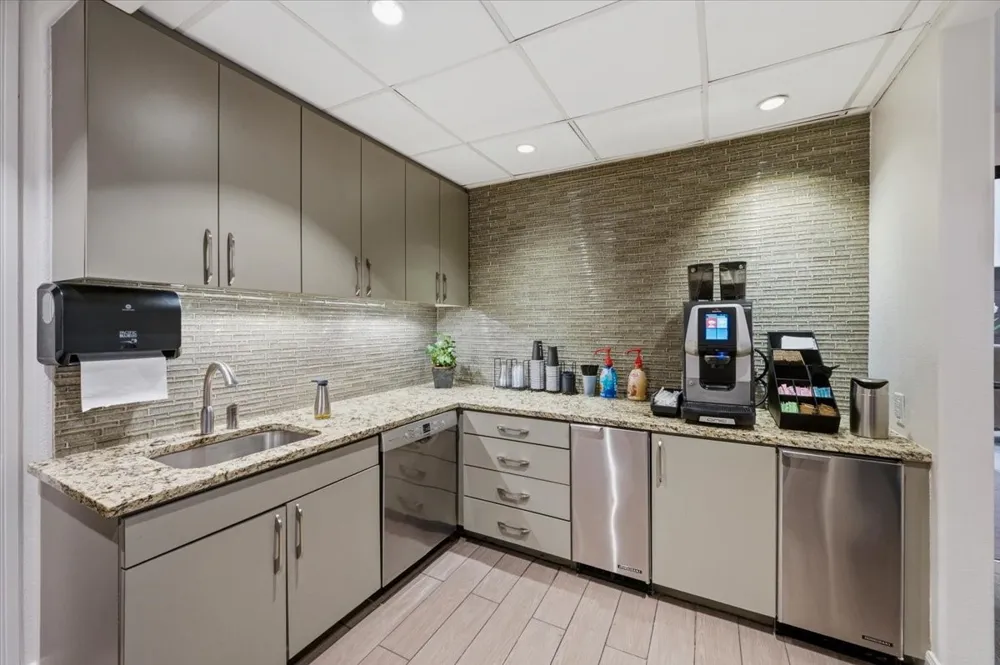330 Las Colinas Boulevard E #464 Irving, TX 75039