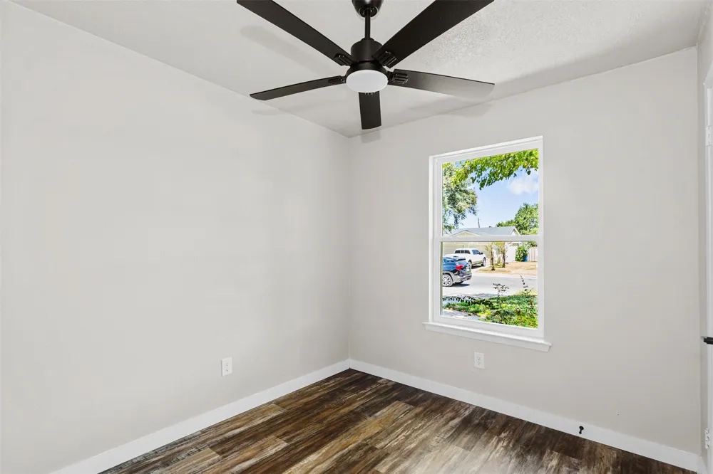 118 Lorie Street Alvarado, TX 76009