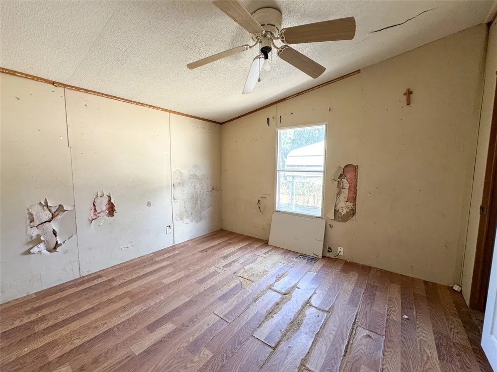 105 Avenue L Haskell, TX 79521