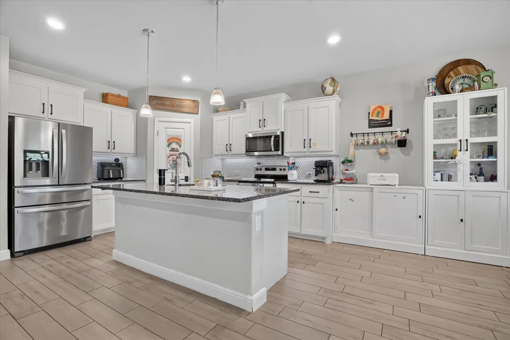 1425 Bennett Drive Burleson, TX 76028