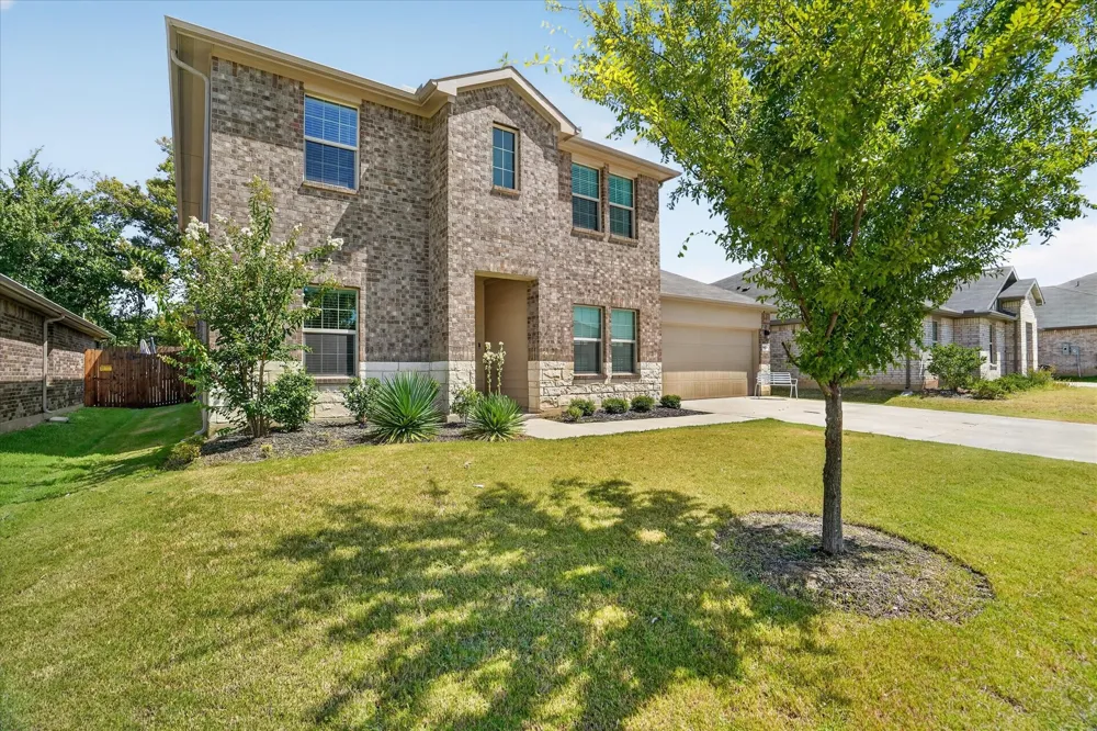 1425 Bennett Drive Burleson, TX 76028
