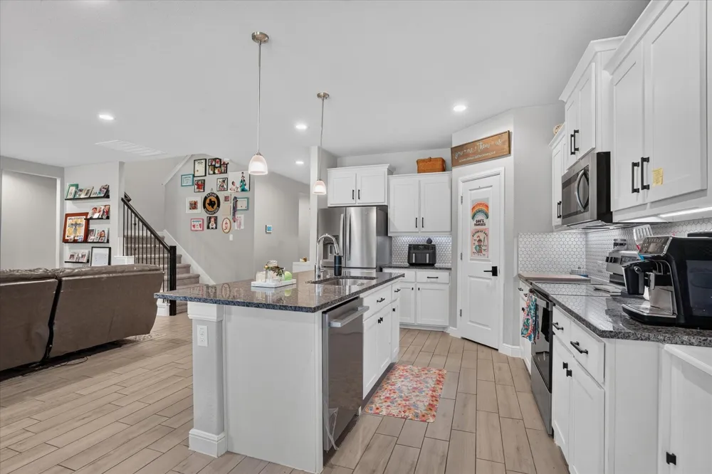 1425 Bennett Drive Burleson, TX 76028