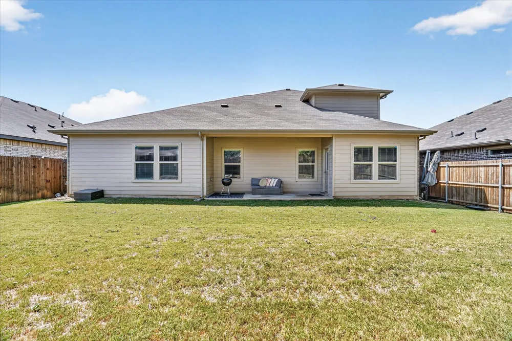 1425 Bennett Drive Burleson, TX 76028