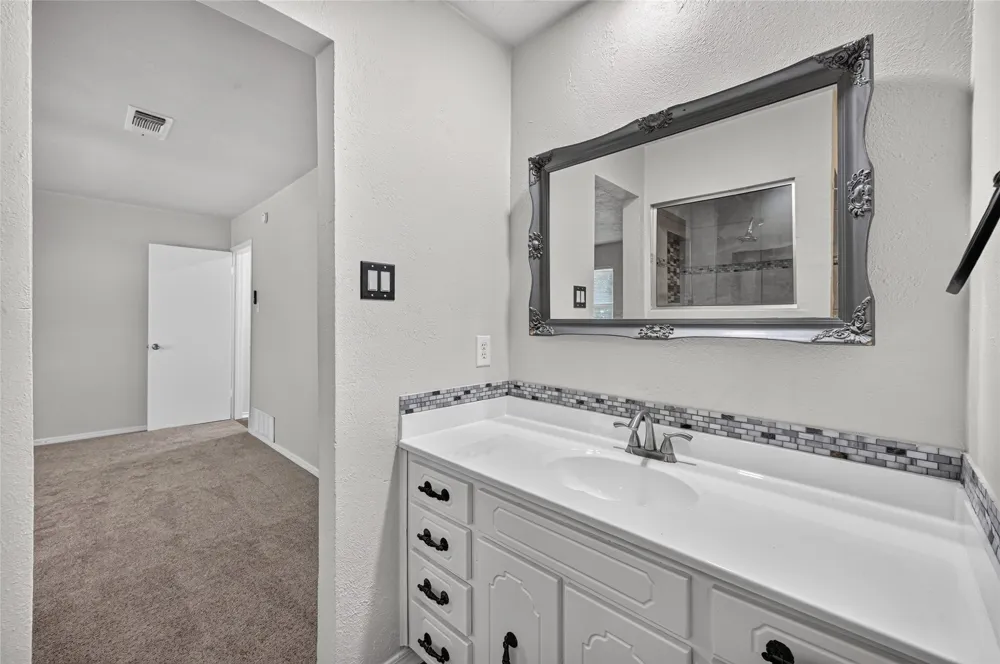 7217 Timberlane Drive North Richland Hills, TX 76182