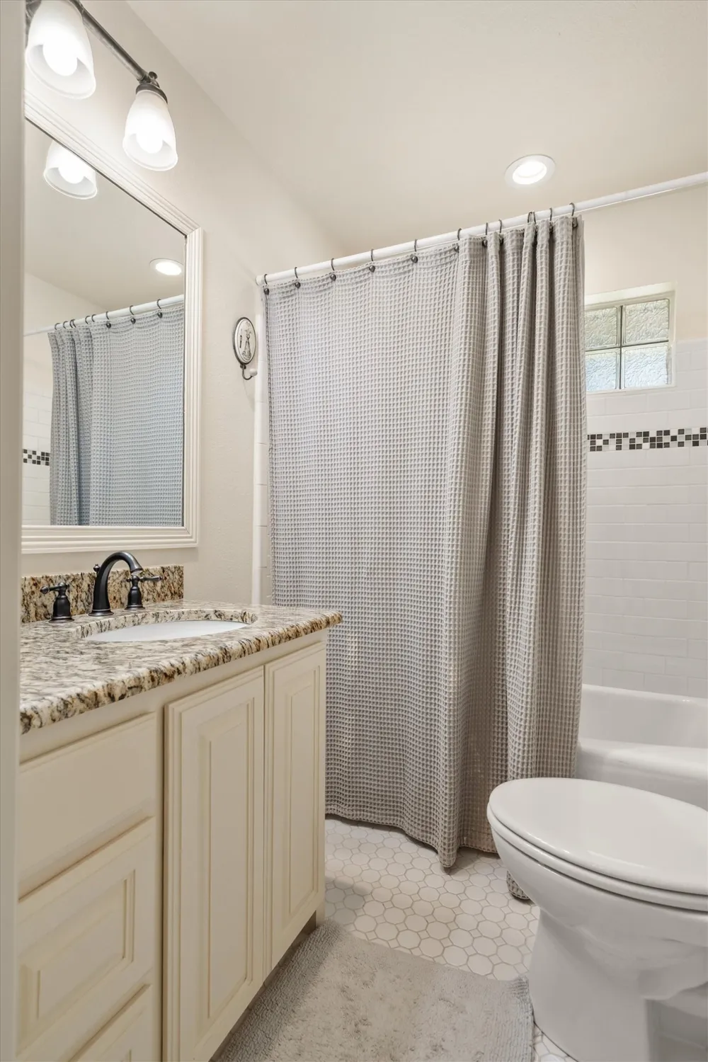 1011 Thornridge Court Argyle, TX 76226