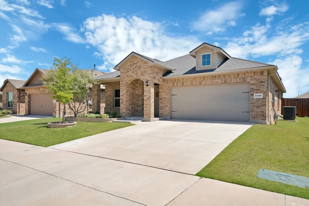 8328 Wildwest Drive Fort Worth, TX 76131