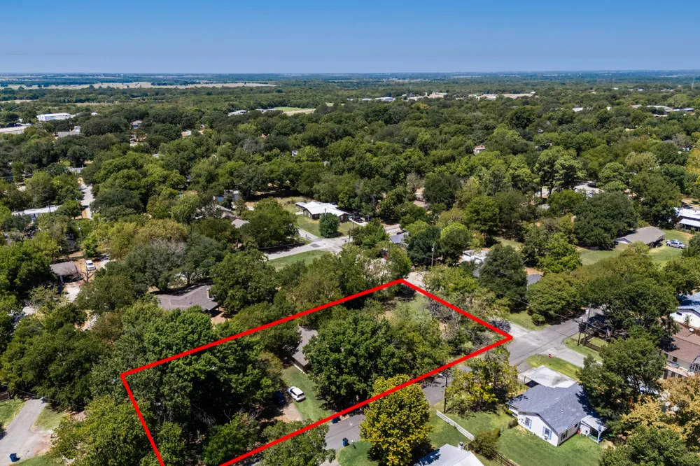 1700 S Clay Street Kaufman, TX 75142