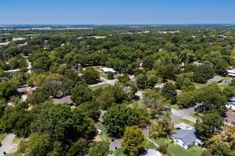 1700 S Clay Street Kaufman, TX 75142