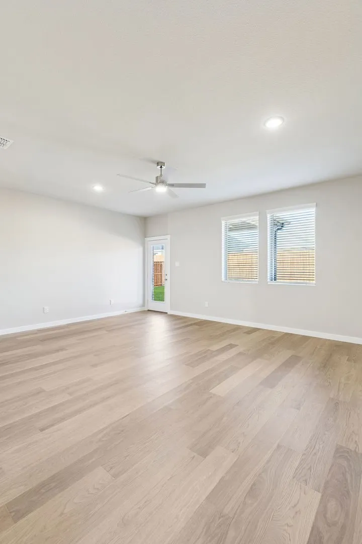 761 Sierra Ridge Lavon, TX 75166