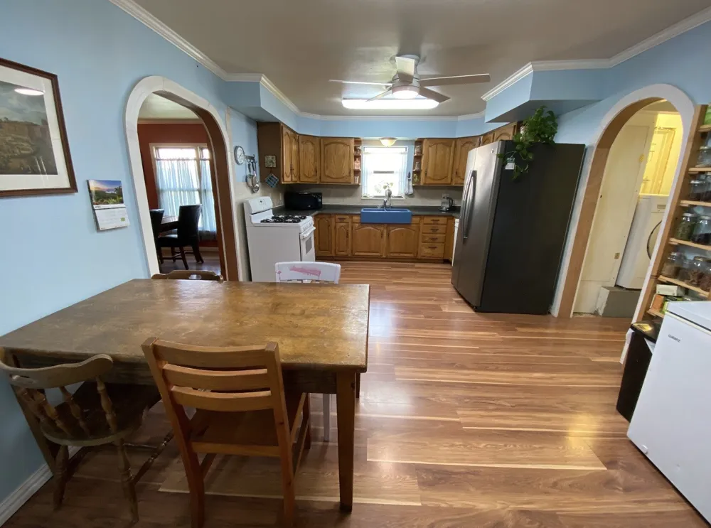 106 Ave. O Olney, TX 76374