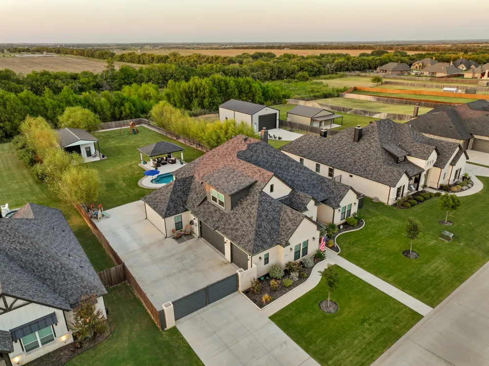 14812 Crystal Spring Drive Justin, TX 76247