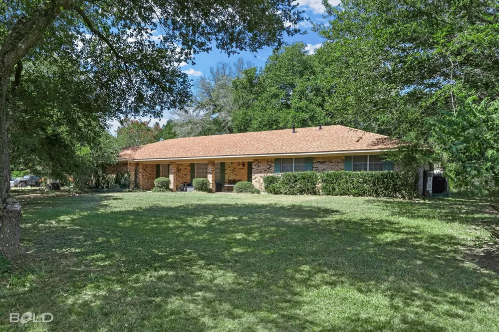 9347 Highway 3 Plain Dealing, LA 71064