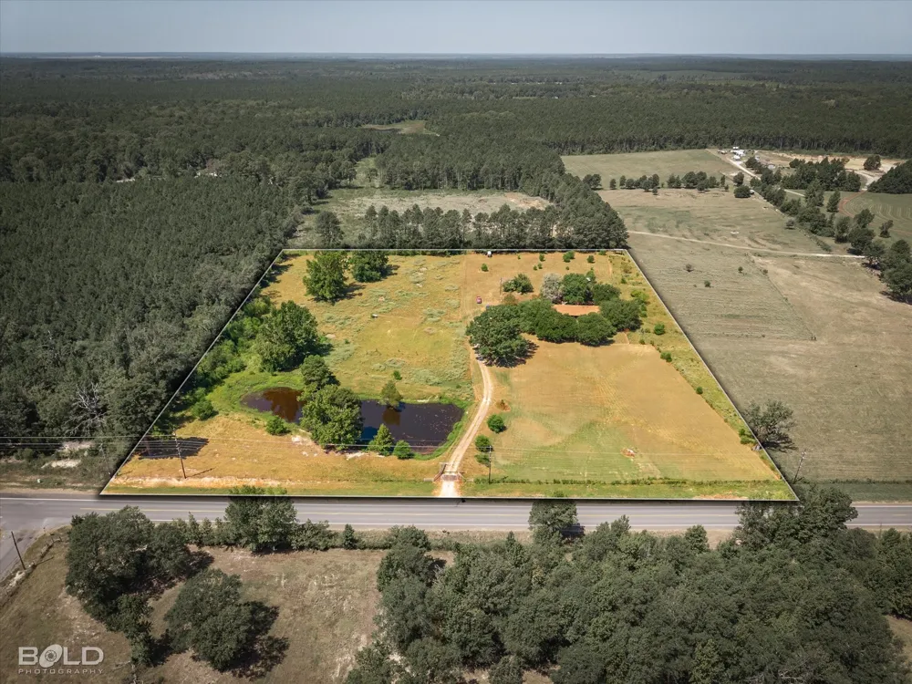 9347 Highway 3 Plain Dealing, LA 71064