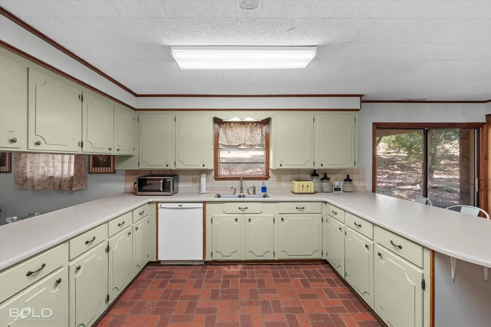 9347 Highway 3 Plain Dealing, LA 71064