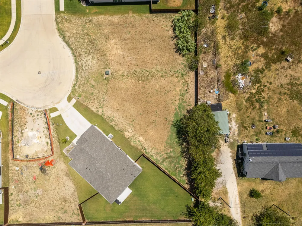 2404 Galaxy Trail Venus, TX 76009