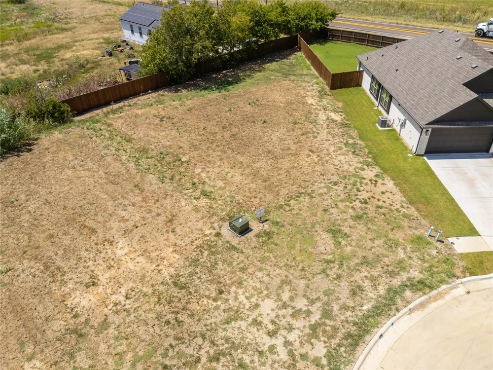2404 Galaxy Trail Venus, TX 76009