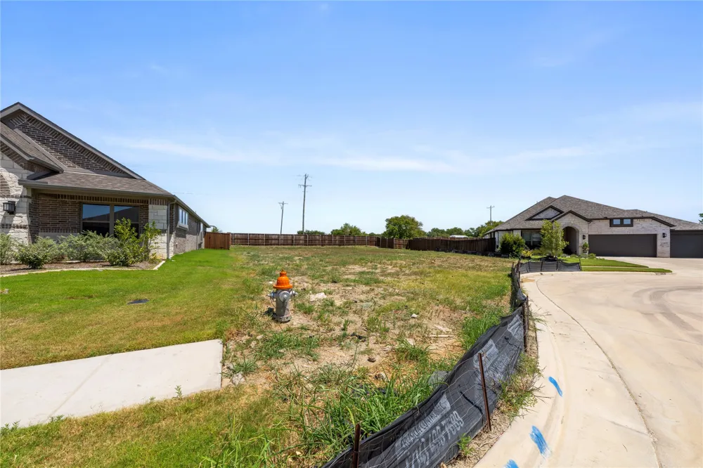 2425 Stardust Trail Venus, TX 76009