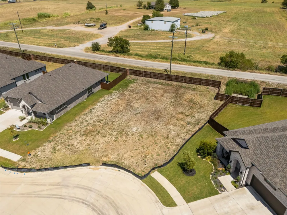 2425 Stardust Trail Venus, TX 76009
