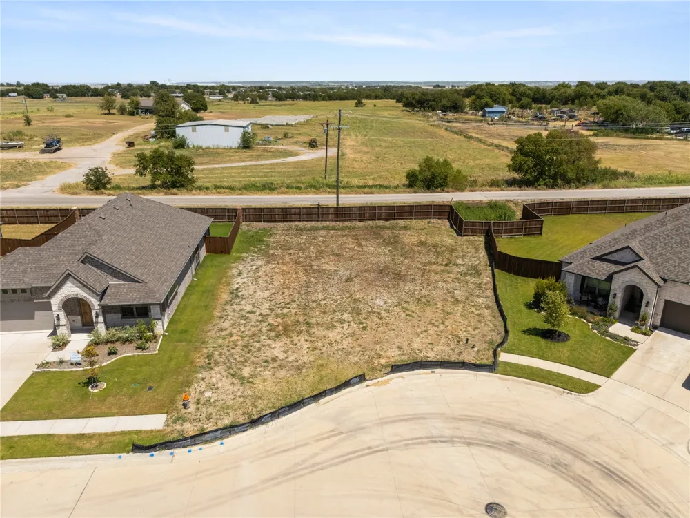 2425 Stardust Trail Venus, TX 76009