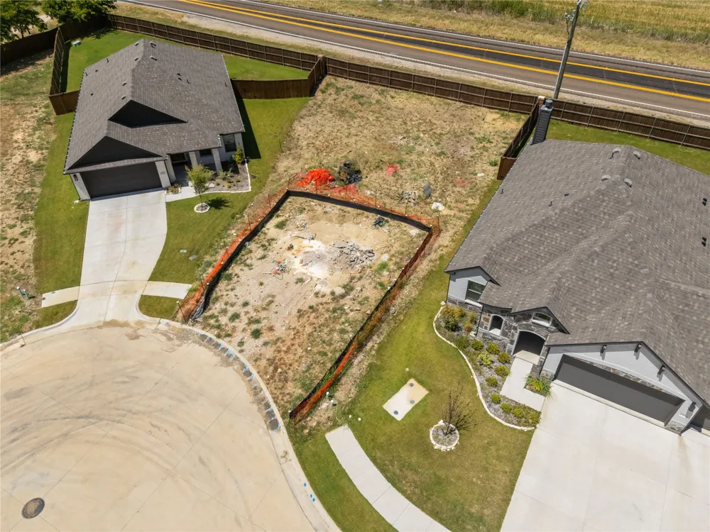 1996 Daybreak Drive Venus, TX 76009