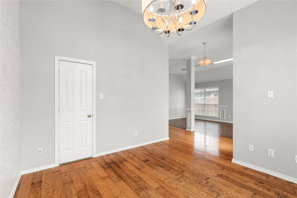 5825 Echo Bluff Drive Haltom City, TX 76137