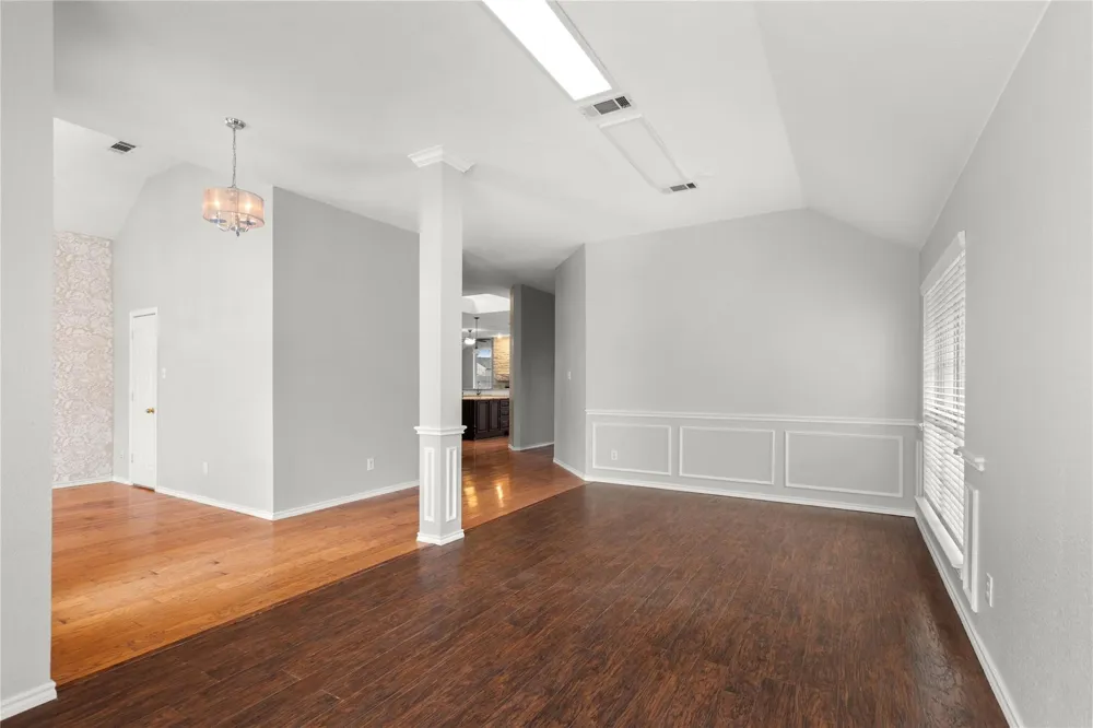 5825 Echo Bluff Drive Haltom City, TX 76137