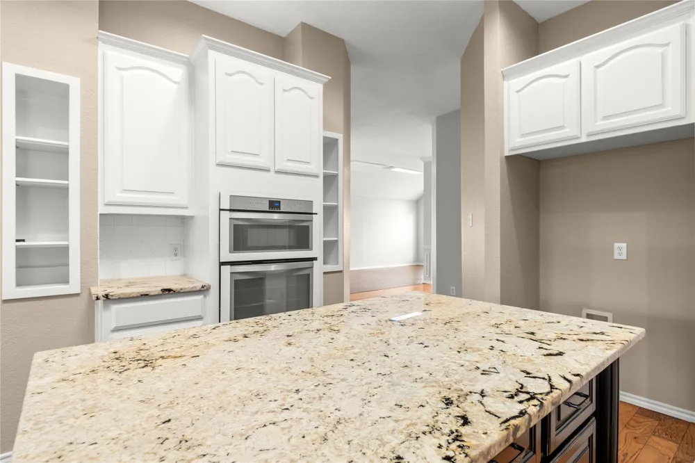 5825 Echo Bluff Drive Haltom City, TX 76137