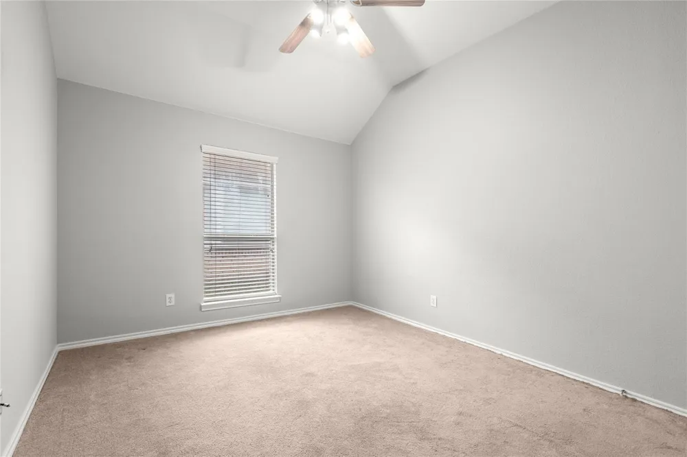 5825 Echo Bluff Drive Haltom City, TX 76137